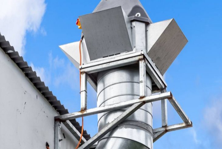 Caisson d'extraction ou Tourelle de toiture : Lequel choisir ?